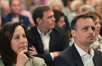 Άννα Διαμαντοπούλου και Χάρης Δούκας σε εκδήλωση του ΠΑΣΟΚ - Κινήματος Αλλαγής © ΤΑΤΙΑΝΑ ΜΠΟΛΑΡΗ/EUROKINISSI