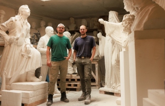 Μαρμαρογλύπτες