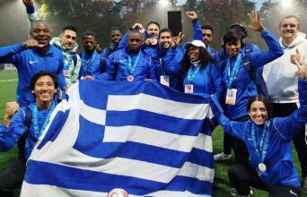 Η Εθνική Ομάδα Προσφύγων στην τρίτη θέση του Unity EURO Cup 2025 