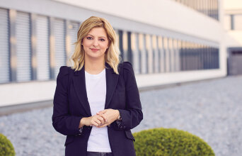 Lidl - Γιατί αξίζει: Η Νικολέττα Κολομπούρδα, Chief People Officer & Member of the Board, Lidl Ελλάς, μιλάει για τη νέα διεθνή καμπάνια