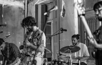 The Dionysians: Διονυσιακό γκαράζ για αιώνιους εφήβους