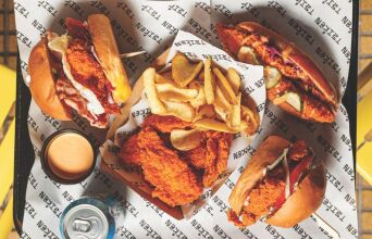 Τσίκεν The Van