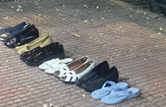 Τίνος είναι αυτά τα παπούτσια;