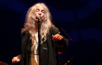 Η Πάτι Σμιθ στο Δημοτικό Θέατρο Λυκαβηττού τον ερχόμενο Μάιο