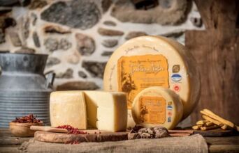 athensvoice_-_2025-12-07t195107_270