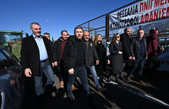 Όταν ο Ανδρουλάκης αντιγράφει την Παπαρήγα