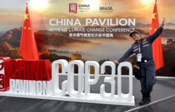 Η Κίνα παίρνει τα ηνία στην πράσινη μετάβαση