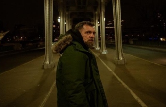 Anser: Κυκλοφορεί το νέο του άλμπουμ Ανάδυση - Το promο video από το Παρίσι