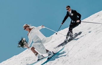 Γάμος στο χιονοδρομικο είναι η νέα τάση που επιλέγουν τα ζευγάρια 