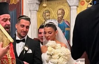 Παντρεύτηκαν Σάκης Κατσούλης και Μαριαλένα Ρουμελιώτη 