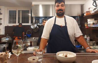 Φλάρος: Το νέο, σύγχρονο καφενείο στο Παγκράτι