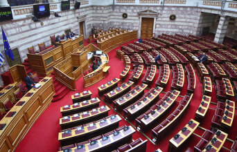 Η αντιπολίτευση σε πλήρη σύγχυση 