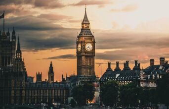 Λονδίνο 1985–2025: 40 χρόνια μεταμόρφωσης μιας μητρόπολης