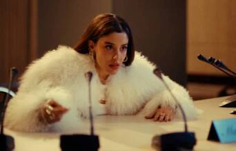 Μαρίνα Σάττι – Epano sto trapezi