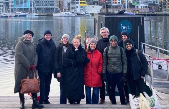 Γιαν Χένρικ Σβαν: Από τη Νορβηγία στην Ουκρανία: Bιβλία σε καιρό ειρήνης, βιβλία σε καιρό πολέμου