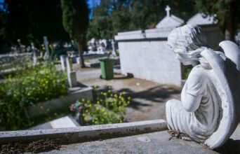 Καβάλα: Θα γίνει εκταφή 150 σορών - Δεν έχουν αποσυντεθεί λόγω κορονοϊού εδώ και 5 χρόνια