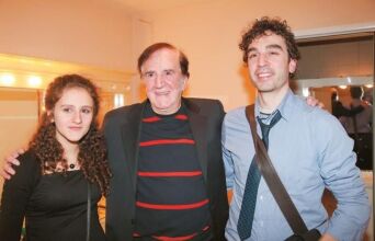 O Γιώργος Κωνσταντίνου με τα παιδιά του