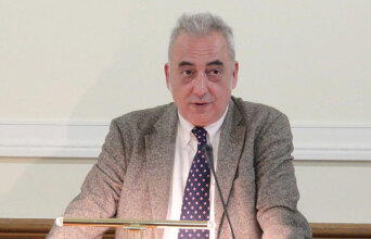 Πλάμεν Τόντσεφ: Ο επικεφαλής του Τμήματος Ασιατικών Σπουδών του Ινστιτούτου Διεθνών Οικονομικών Σχέσεων μιλά για την κρίση στη Μέση Ανατολή και τον πόλεμο Ιράν / ΗΠΑ - Ισραήλ