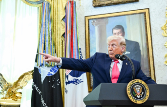 Τραμπ: Η λογοκρισία και τα τσιγαρόχαρτα του Μουσολίνι