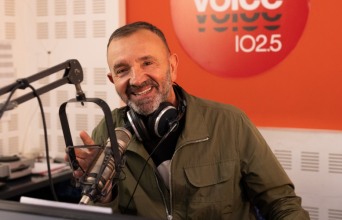 Σωτήρης Ρουμελιώτης: O παραγωγός του Voice 102.5 μιλά για το ραδιόφωνο