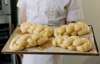 10 τέλεια τσουρέκια για το Πάσχα