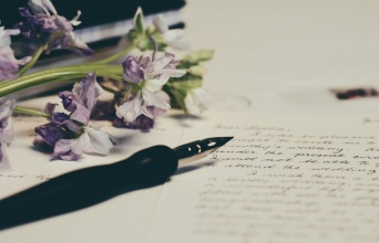 Γραφή με το χέρι και ο «Ανταποκριτής» της Βιρτζίνια Έβανς