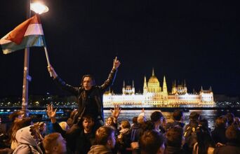 Ουγγαρία: Το ρήγμα σε ένα διεθνές πολιτικό υπόδειγμα αυταρχισμού