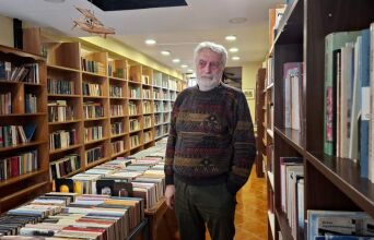 Τα 90.000 βιβλία που ψάχνουν χώρο: Η έκκληση του Παλαιοβιβλιοπωλείου των Αστέγων