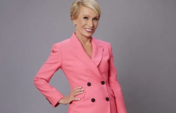 Η επιχειρηματίας και κριτής του Shark Tank που προκαλεί με τις δηλώσεις της περί απολύσεων