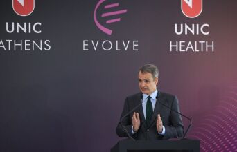 Πώς ο Μητσοτάκης διαψεύδει τον Χάντινγκτον