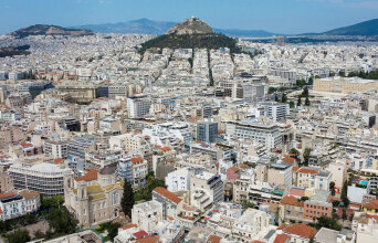 Πολυκατοικία: Από την αντιπαροχή στο Airbnb