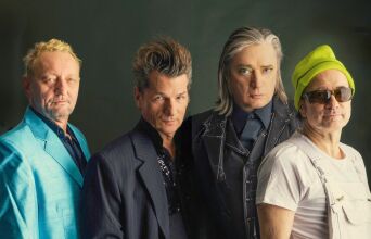 Einstürzende Neubauten - Blixa Βargeld: Ερχόμαστε από έναν άλλο γαλαξία ποπ μουσικής