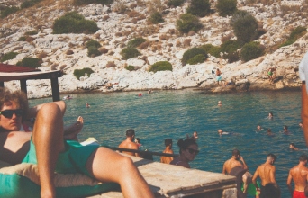 Οι ανοργάνωτες παραλίες της Αττικής 