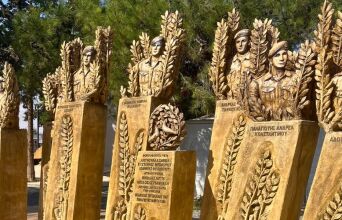 15 Ιουλίου 1974: Το ραδιόφωνο έπαιζε εμβατήρια