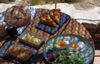 Πού θα φας και πού θα μείνεις αυτό το καλοκαίρι στην Τήνο
