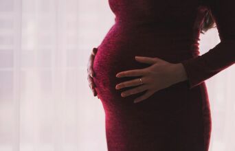 Τραγωδία στην Εύβοια: Πέθανε 39χρονη γυναίκα στον 6ο μήνα της εγκυμοσύνης της