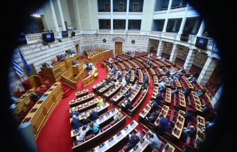 Ευτυχώς μας είχαν νοικοκυρέψει τότε και έχουμε το «μαξιλάρι»