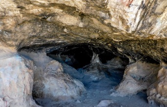 Σπήλαιο του Ευριπίδη: Όταν οι πυρκαγιές αγγίζουν την ιστορία