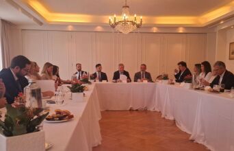 Delphi Economic Forum: Μεγαλώνει το διεθνές αποτύπωμά του από τη Νέα Υόρκη μέχρι το Ριάντ