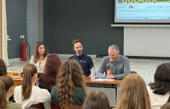 Ένας αστροναύτης στο Μενίδι: Ο Αδριανός Γολέμης σε 100 μαθητές - «Το αντίδοτο στον φόβο είναι η εμπιστοσύνη»