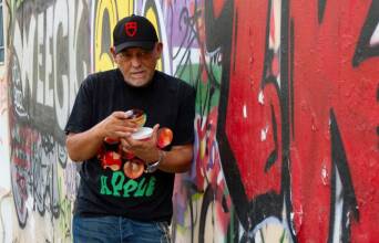 Στέλιος Παρλιάρος: 20 χρόνια βόλτες μέσα από 37 συνταγές