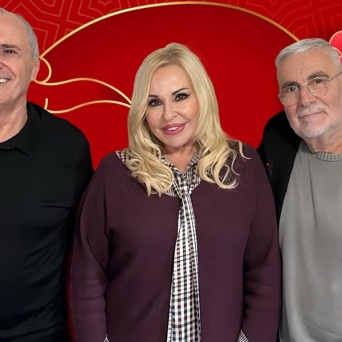 Μπέσσυ Αργυράκη - Γιώργος Πολυχρονιάδης - Λάκης Τζορντανέλλι: «Μένουμε πάντα παιδιά»