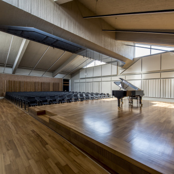 Αίθουσα Άρης Γαρουφαλής