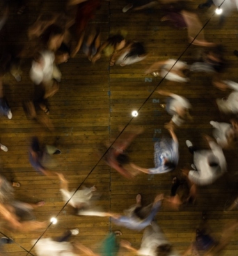 Είστε για τα πανηγύρια