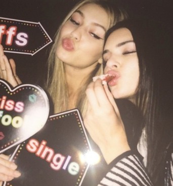 10 δώρα για του Αγίου Βαλεντίνου για να κάνεις στη single κολλήτη σου