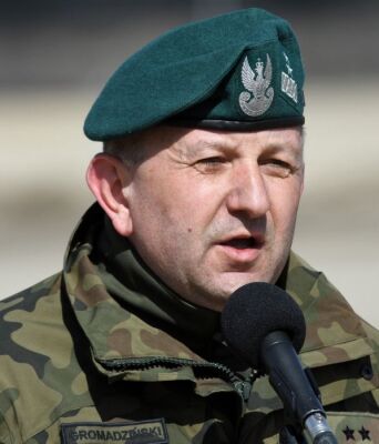 The commander of the 18th Mechanized Division, general Jaroslaw Gromadzinski during joint military maneuvers of Polish and American soldiers at the military training ground in Nowa Deba, Poland, 08 April 2022