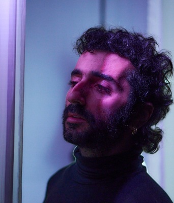 O Ody Icons στο «Κάπου περνούσε μια φωνή»