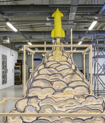 Λία Πέτρου, «White Smoke Bright Flame» (2025) © Χρήστος Σιμάτος