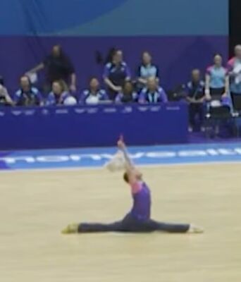 Commonwealth Games: Ο «καθαριστής» που άφησε τη σφουγγαρίστρα και άρχισε να χορεύει