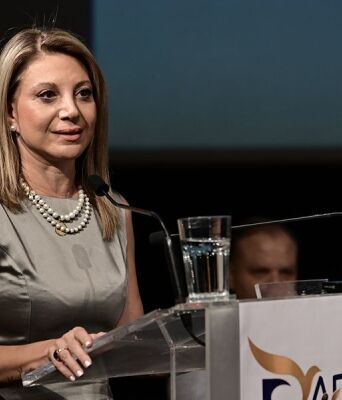Καρυστιανού κατά Σαμαρά: Αν είχατε διευθετήσει την ΑΟΖ, δεν θα κλαίγατε σήμερα πάνω από χυμένο γάλα